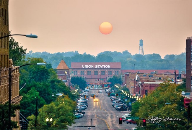 Sunset Over 25th Street